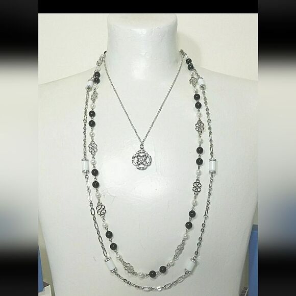 Beautiful Lia Sophia "MY GIRLS" Set of 3 Detachable Necklaces, Crystals, NWT - Picture 2 of 12